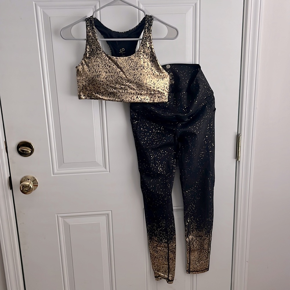 NWOT Curves and Combatboots Gold and Black set